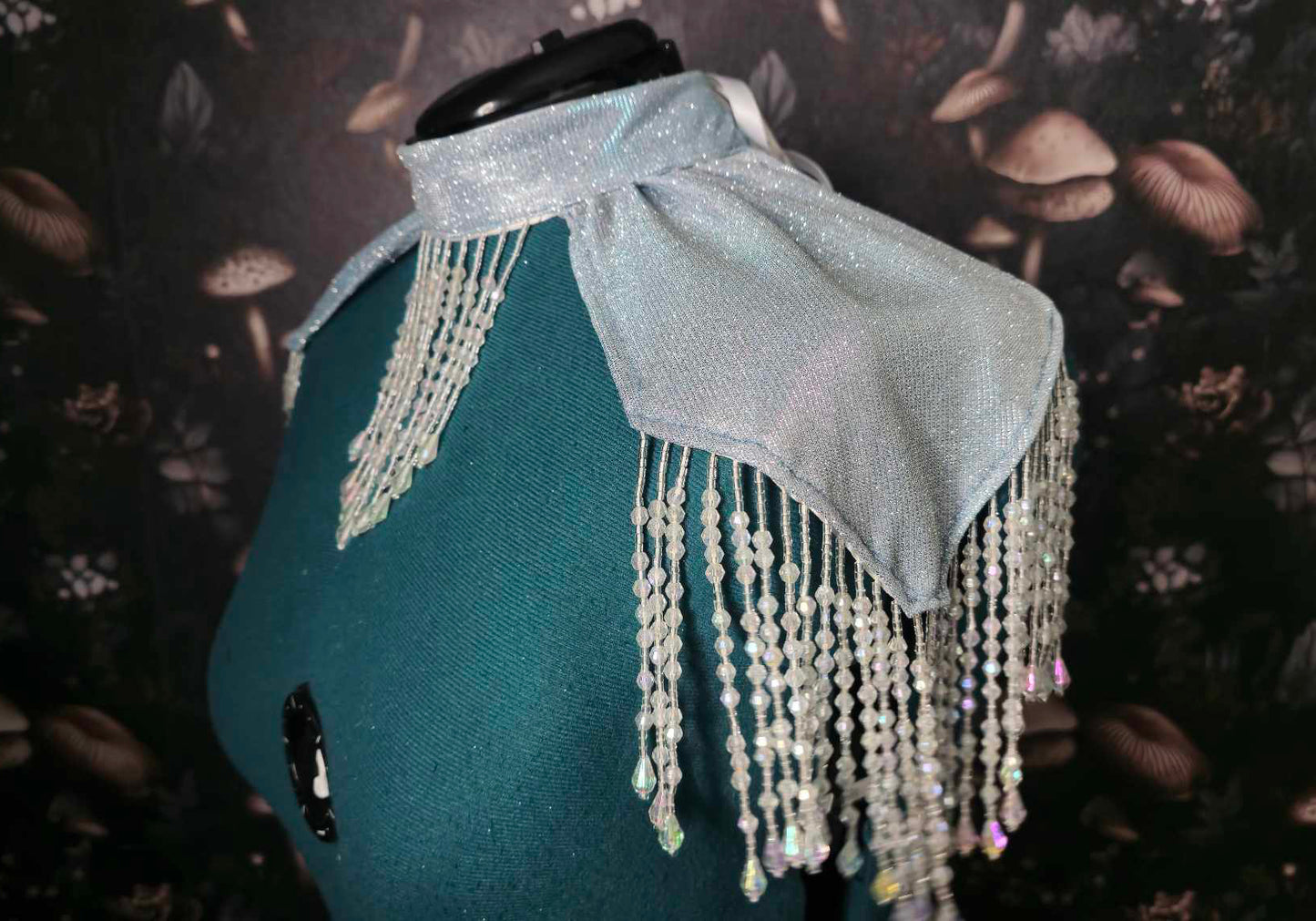Simple Capelet Style